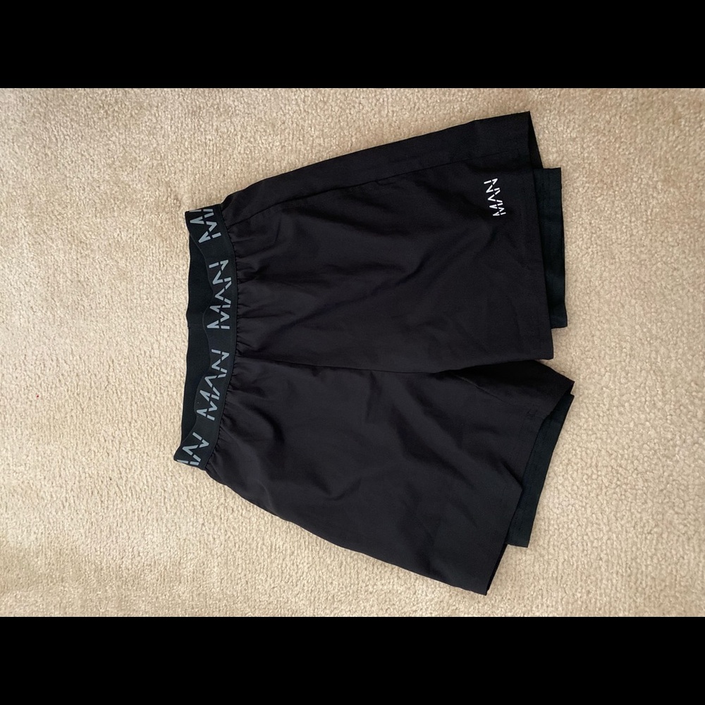 BooHoo Mens Active Gym shorts w/ Spandex: Never worn SIZE: MENS S